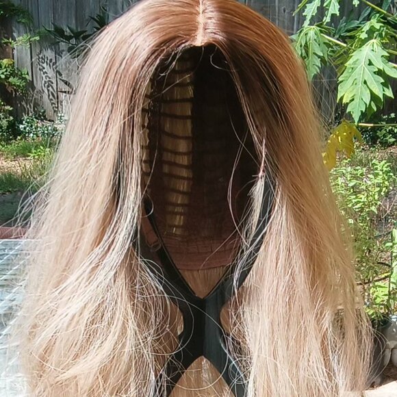 Womens 💗 Blonde And Brown Synthetic Ombre 26" Long Wavy Breathable Cap Wig 💗 - Picture 9 of 16